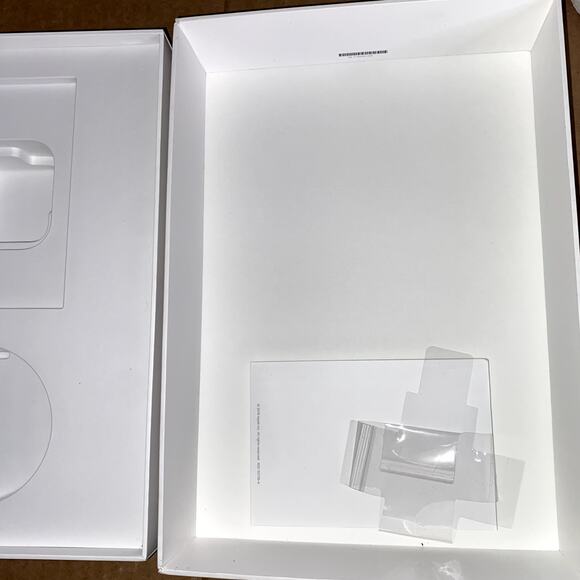 Apple Ipad Empty Box 32GB 7th Generation Wi-Fi + Cellular Gold * - Picture 5 of 7